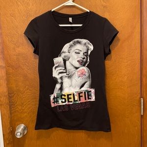 E&B Marlin Monroe t shirt size Xl